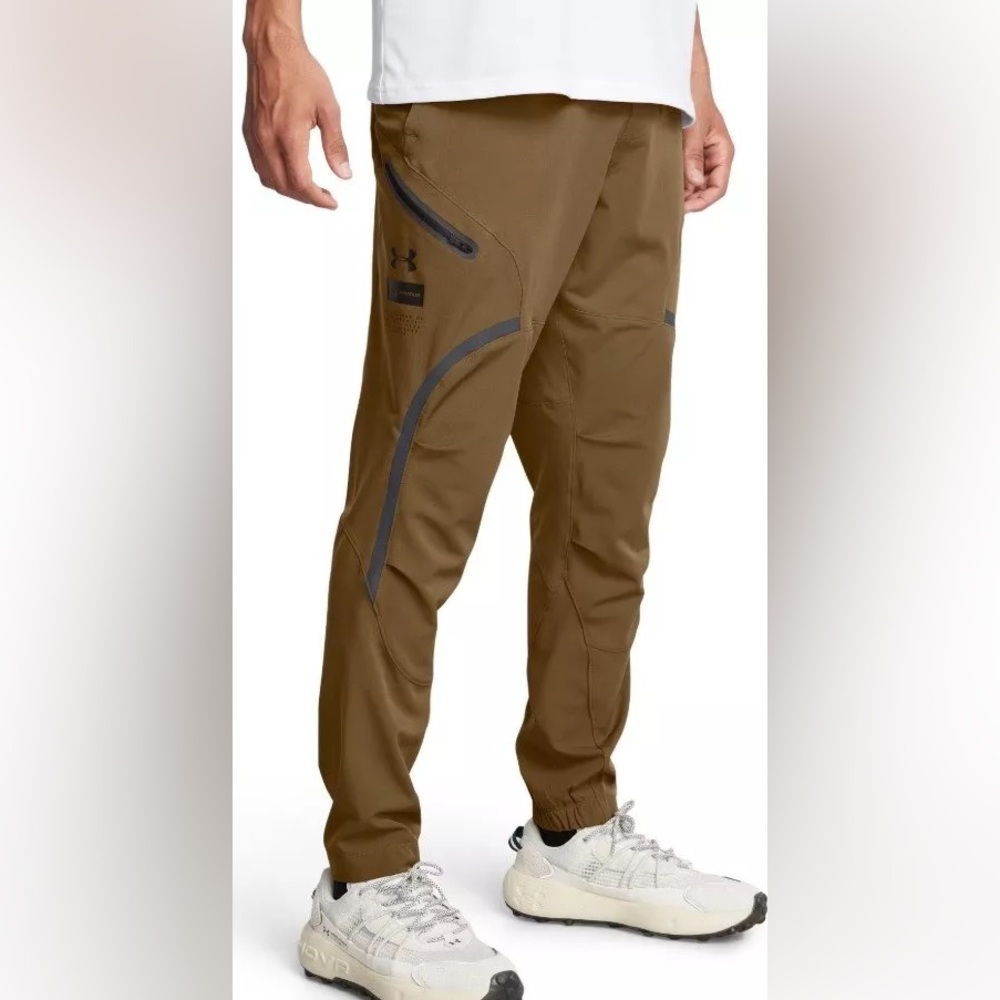 Size M Under Armour Unstoppable Men’s Cargo Pants Joggers 1352026-498 NEW NWT